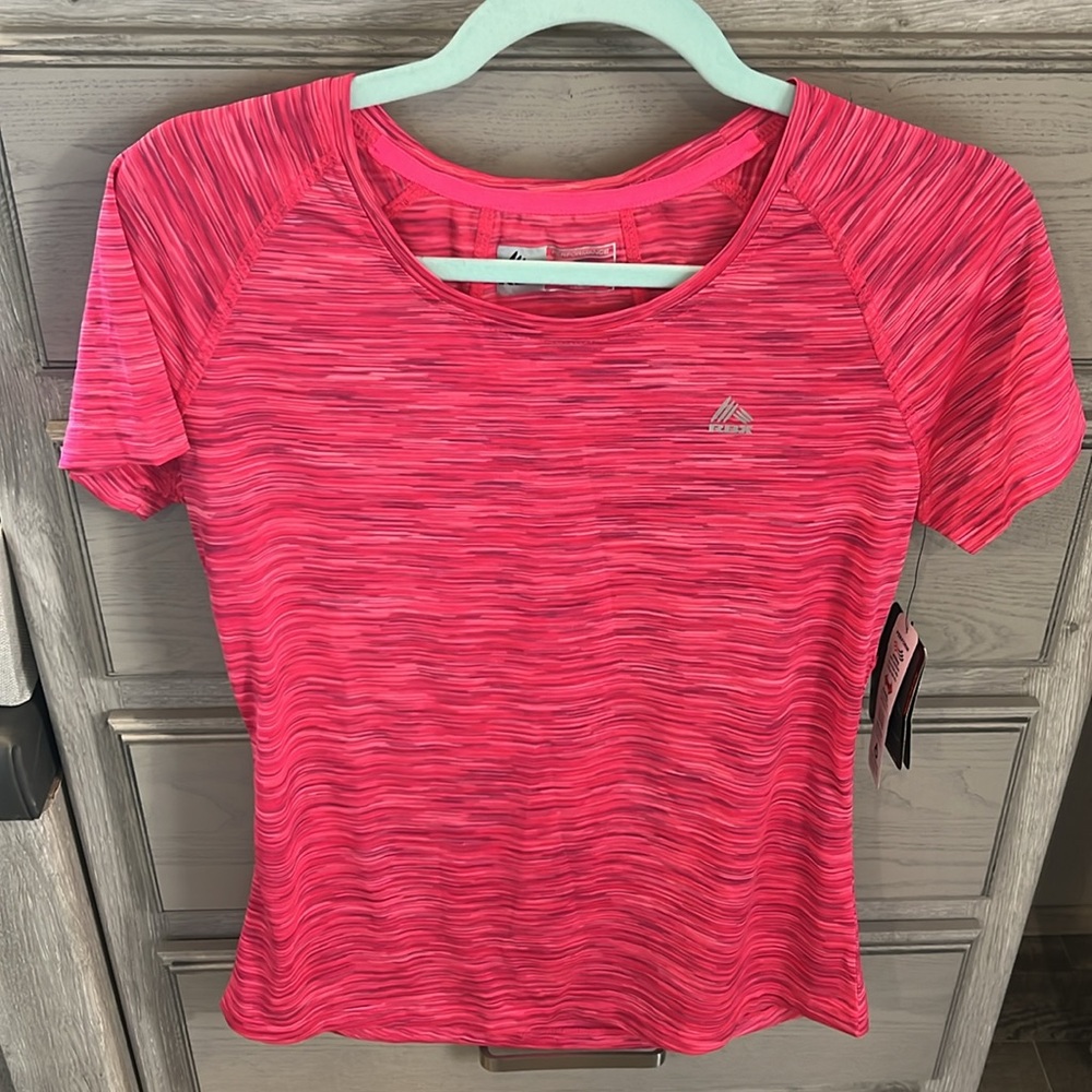 RBX hot pink active Tee New size MEDIUM